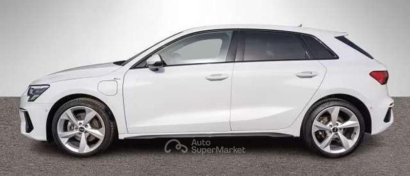 Usata Audi A3 S-Line 150 CV (110 kW) 2022 Bianco Berlina