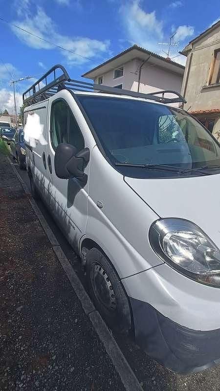 Bianco Usata 2007 Nissan Primastar Monovolume | 6500 € - Immagine 1/4