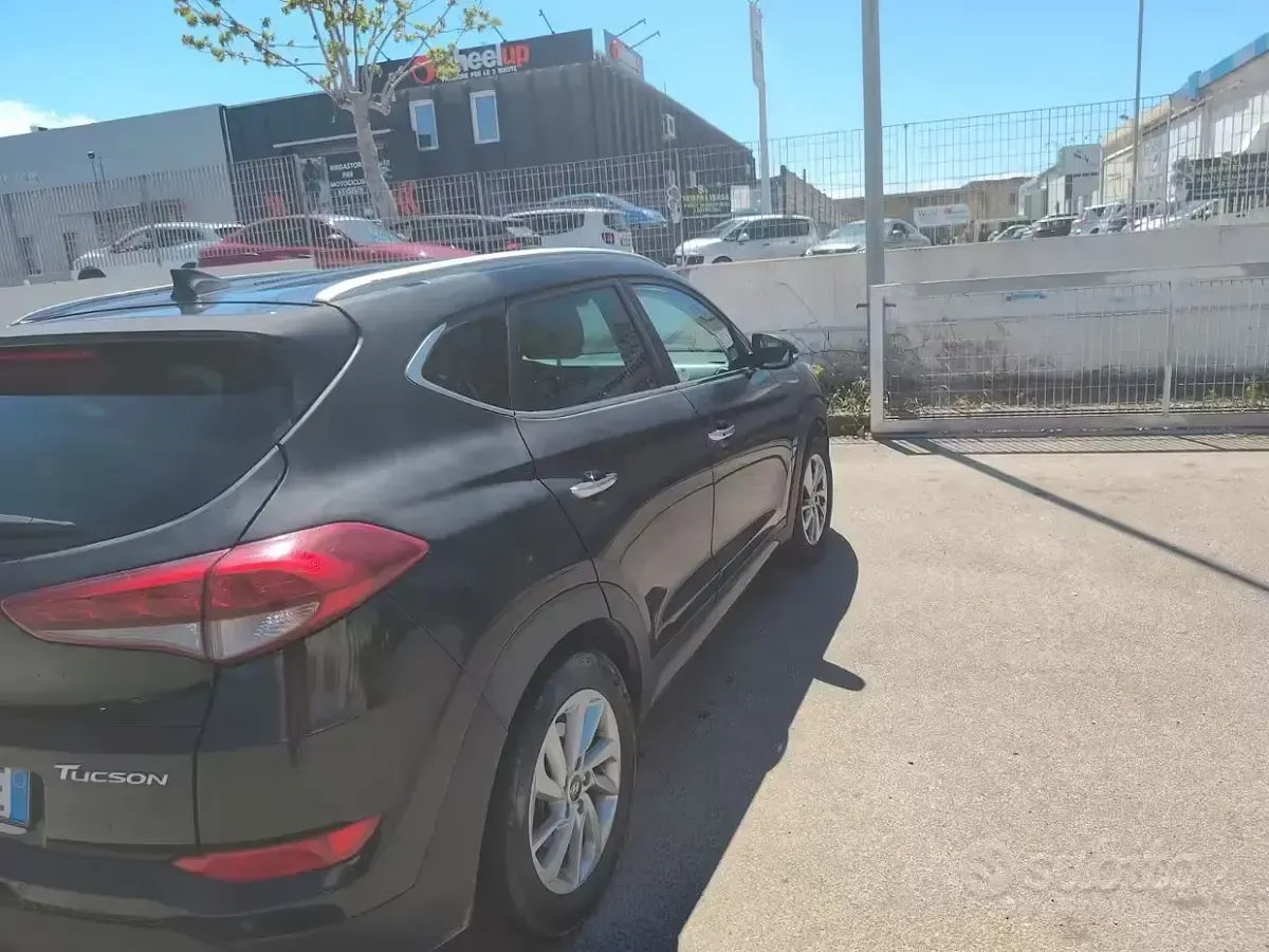 Usata Hyundai Tucson Xpossible 141 CV (103 kW) 2016 SUV