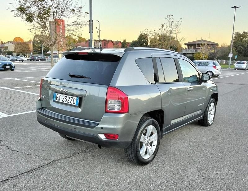 Usata Jeep Compass Limited 163 CV (119 kW) 2011 Grigio SUV