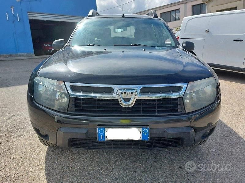Usata Dacia Duster Lauréate 110 CV (80 kW) 2013 Antracite(met.) SUV