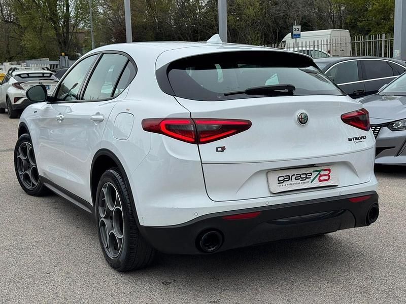 Usata Alfa Romeo Stelvio Sprint 190 CV (139 kW) 2021 Bianco SUV