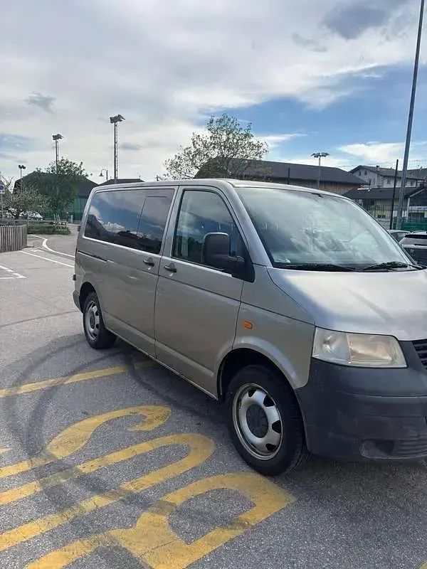 Usata VW T5 131 CV (96 kW) 2008 Grigio Furgone