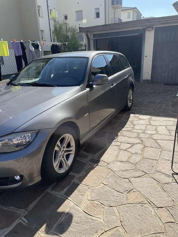 Usata BMW 318 143 CV (105 kW) 2010 Station wagon