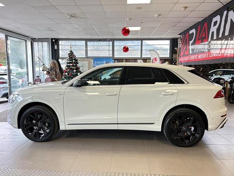 Usata Audi Q8 Sport 286 CV (210 kW) 2019 Bianco SUV