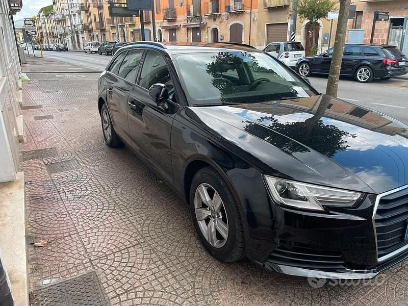 Usata Audi A4 Design 190 CV (139 kW) 2017 Nero Station wagon
