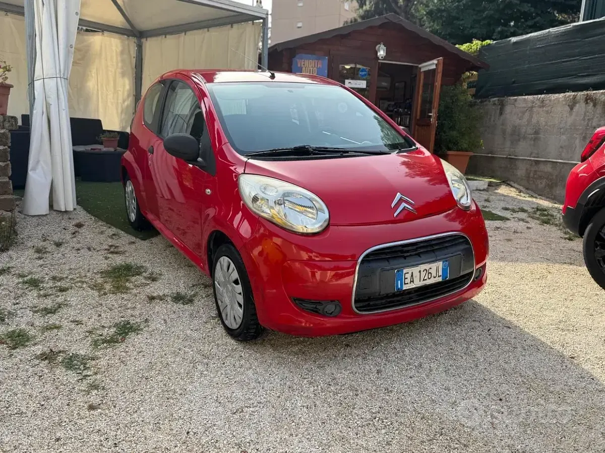 Usata Citroën C1 68 CV (50 kW) 2010 Rosso Utilitaria