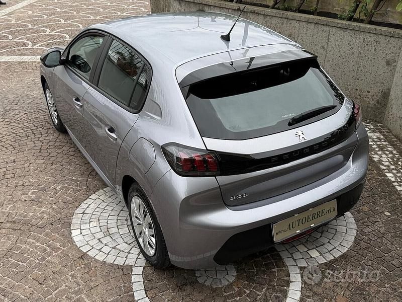 Usata Peugeot 208 Active 101 CV (74 kW) 2022 Grigio Utilitaria