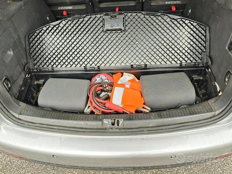 Usata VW Touran 136 CV (100 kW) 2010 Grigio Monovolume