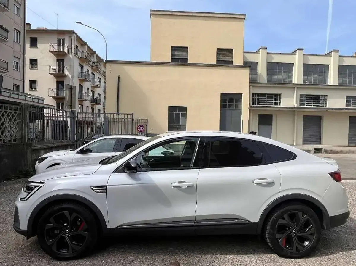 Usata Renault Arkana R.S. 94 CV (69 kW) 2022 Madreperla SUV