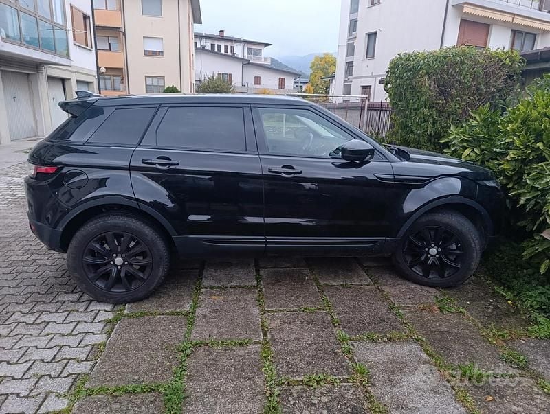 Usata Land Rover Range Rover evoque 2016 Nero SUV