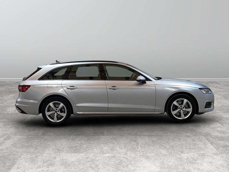 Usata Audi A4 Advanced Plus 163 CV (119 kW) 2023 Argento fioretto metallizzato Station wagon