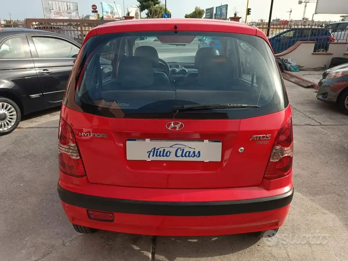 Usata Hyundai Atos Active 63 CV (46 kW) 2006 Rosso Utilitaria