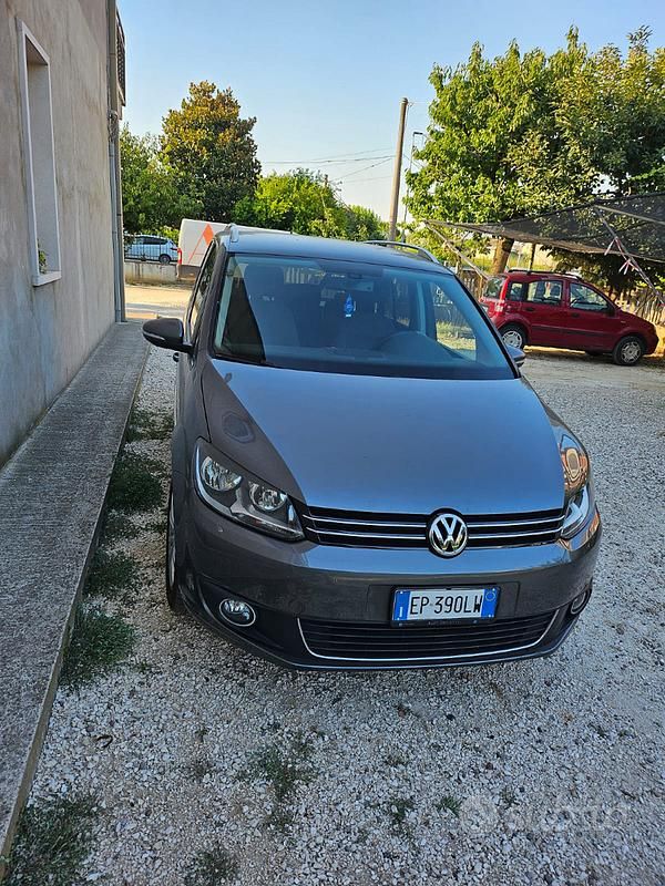 Usata VW Touran 2013 Grigio Monovolume