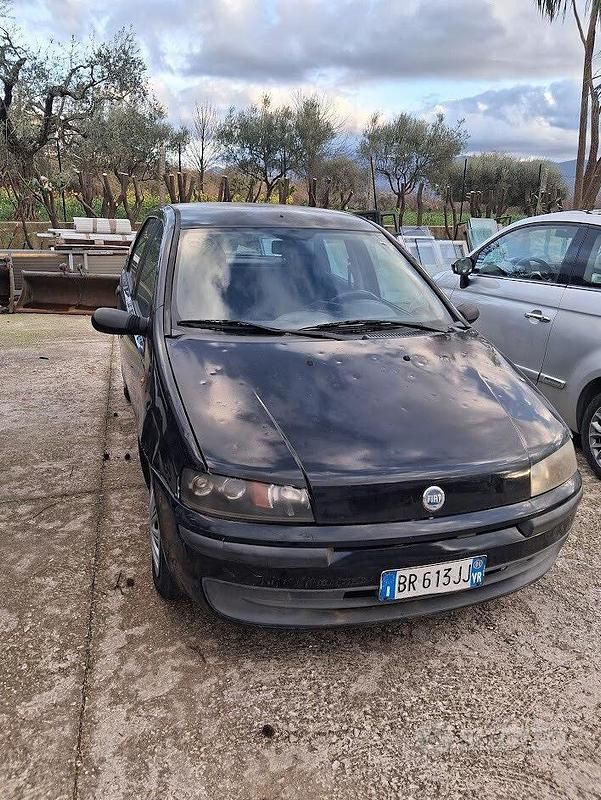 Usata Fiat Punto 59 CV (43 kW) 2001 Nero Utilitaria