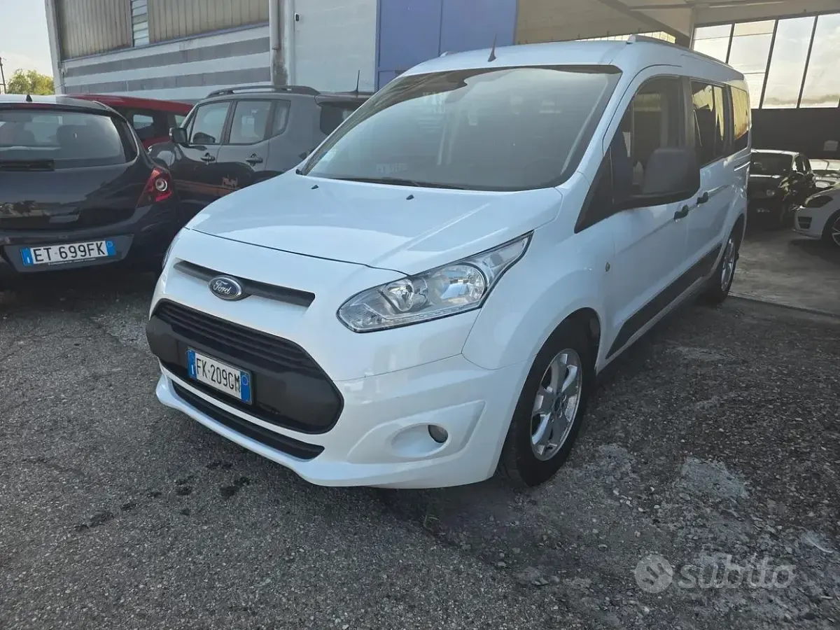 Usata Ford Tourneo Connect Titanium 120 CV (88 kW) 2017 Bianco Monovolume