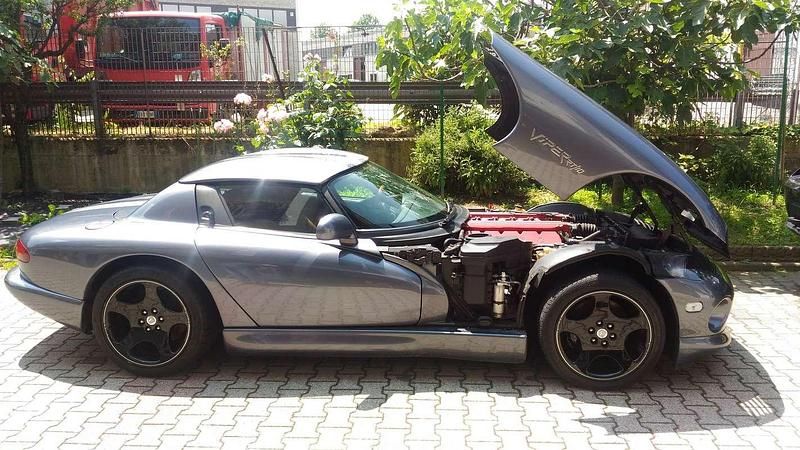 Usata Dodge Viper 455 CV (334 kW) 2000 Grigio Cabrio