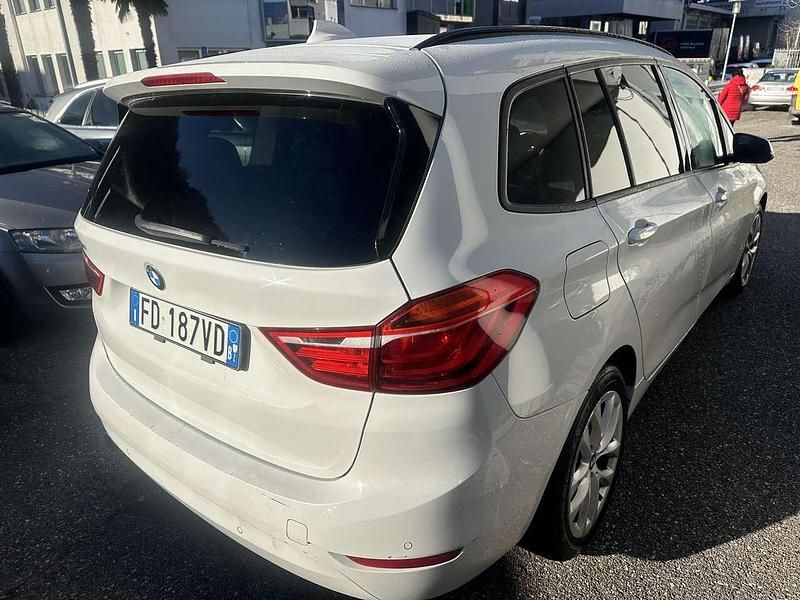 Usata BMW 218 Advantage 150 CV (110 kW) 2016 Alpinweiss iii Monovolume