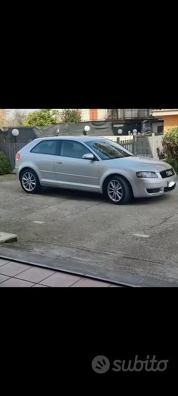 Usata Audi A3 105 CV (77 kW) 2005 Grigio Utilitaria