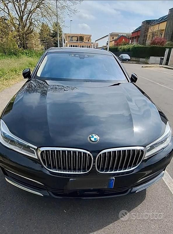 Usata BMW 730 265 CV (194 kW) 2019 Nero Berlina