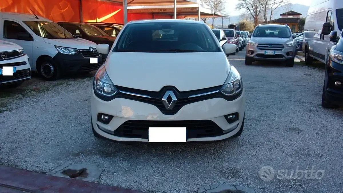 Second-hand Renault Clio IV Zen 75 CP (55 kW) 2017 Bej Berlinǎ