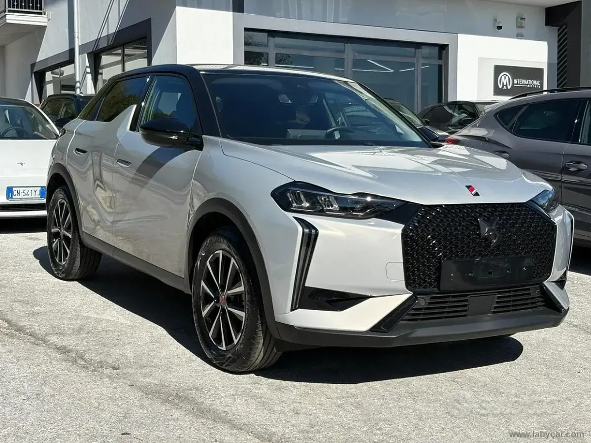 Usado DS Automobiles DS3 Performance 101 CV (74 kW) 2024 Plateado SUV