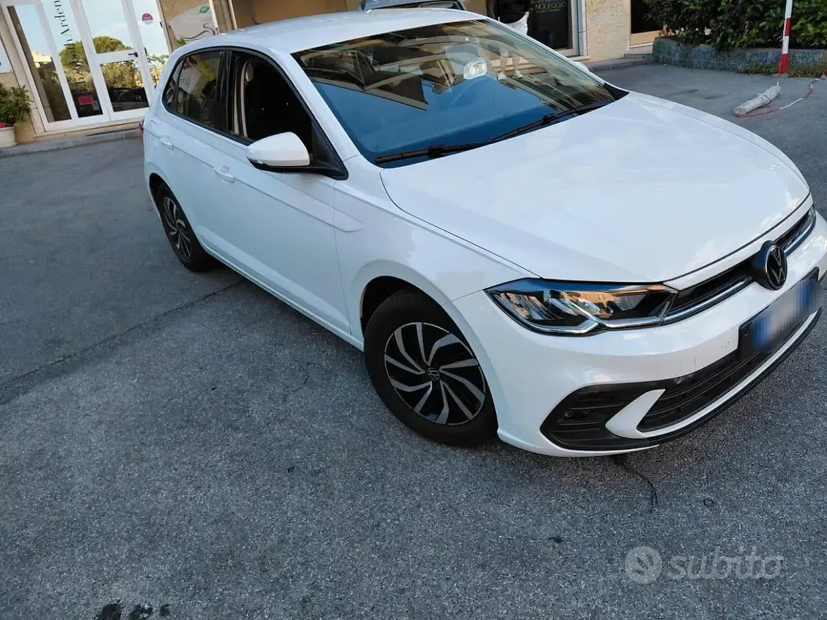 Usata VW Polo Style 95 CV (69 kW) 2023 Bianco Utilitaria