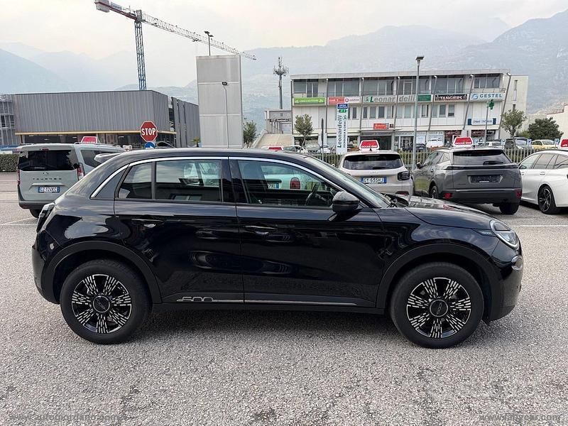 Usata Fiat 600 Comfort 145 CV (106 kW) 2025 Nero SUV