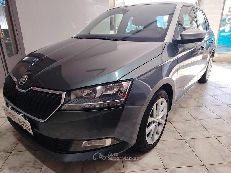 Usata Skoda Fabia Design Edition 60 CV (44 kW) 2020 Grigio Berlina