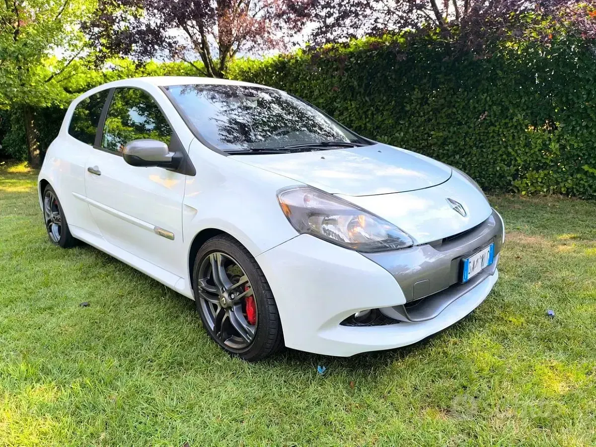 Usata Renault Clio II R.S. 203 CV (149 kW) 2009 Berlina