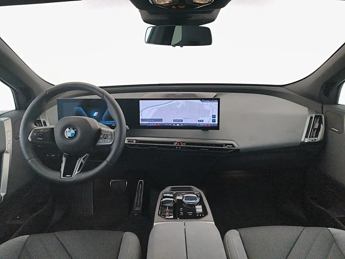 Usata BMW iX M Sport 150 kW (204 CV) 2025 Carbon black SUV