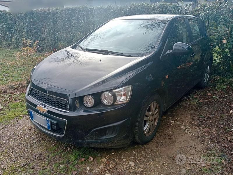 Usata Chevrolet Aveo 70 CV (51 kW) 2011 Nero Utilitaria