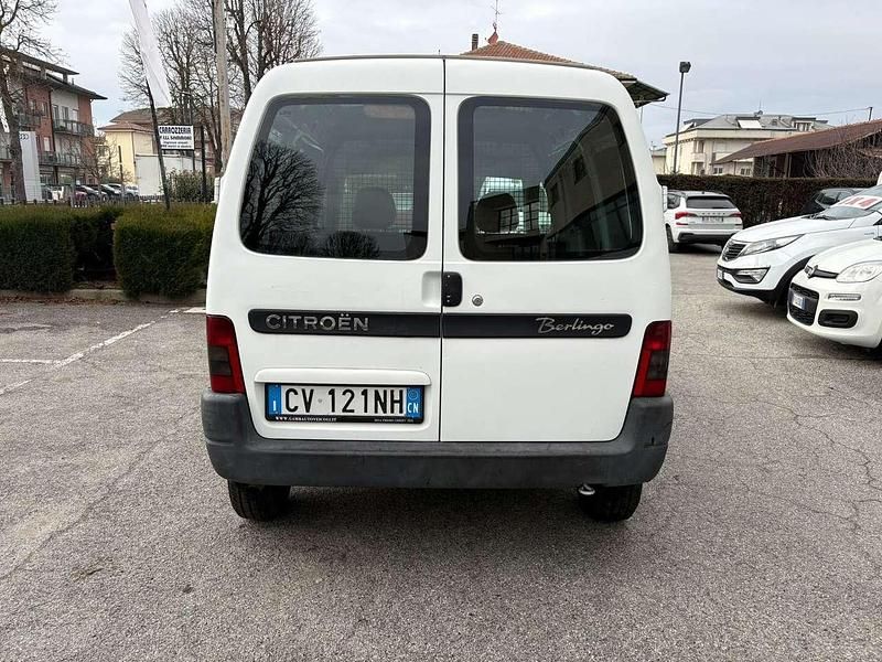 Usata Citroën Berlingo 69 CV (50 kW) 2005 Argento pastello Monovolume