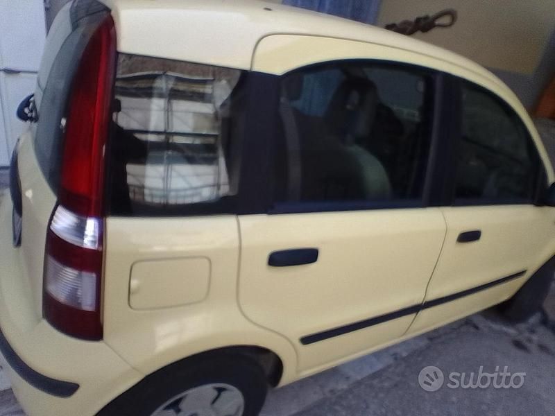 Usata Fiat Panda 60 CV (44 kW) 2005 Giallo Utilitaria