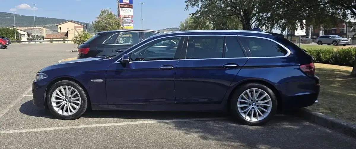 Usata BMW 530 Luxury Line 249 CV (183 kW) 2016 Station wagon