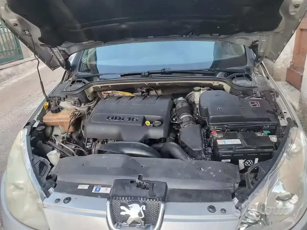 Usata Peugeot 407 140 CV (102 kW) 2008 Grigio Station wagon