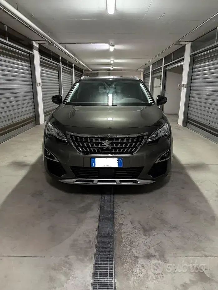 Usata Peugeot 3008 Allure 120 CV (88 kW) 2018 Grigio SUV