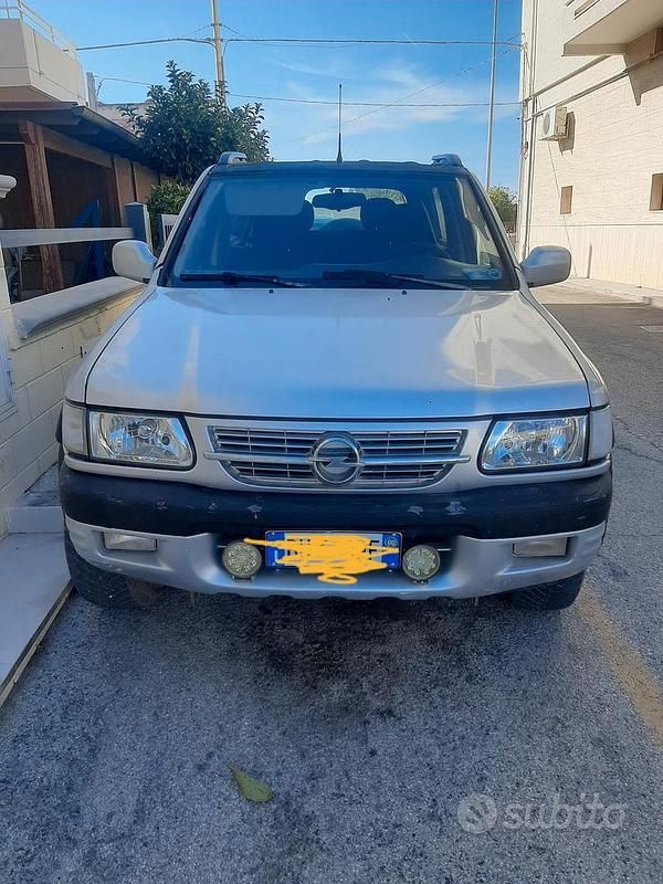 Grigio Usata 2000 Opel Frontera Sport SUV | 3800 € (Buon prezzo) - Immagine 1/4