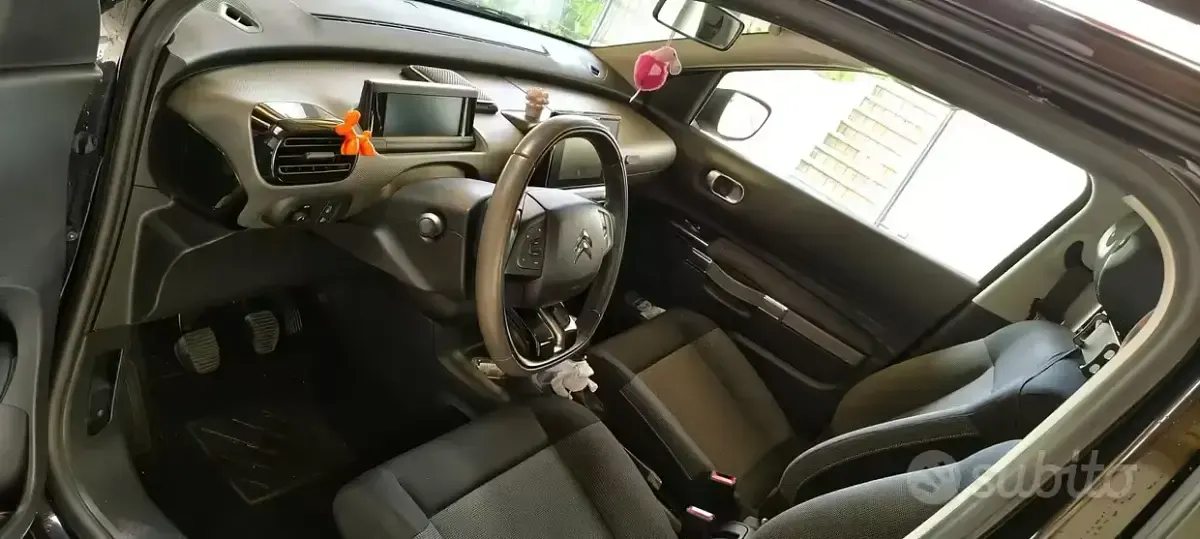 Usata Citroën C4 Cactus 82 CV (60 kW) 2018 Nero Utilitaria