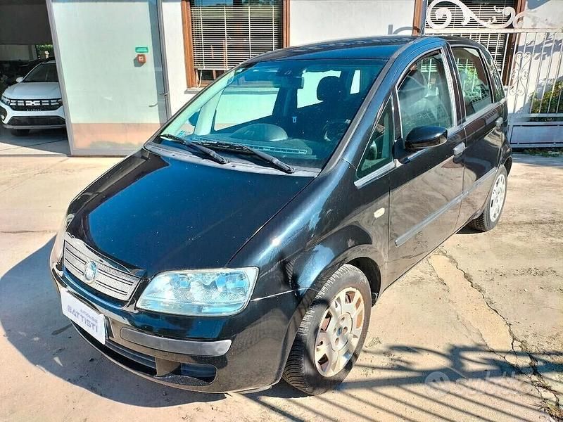 Usata Fiat Idea 80 CV (58 kW) 2007 Nero Monovolume