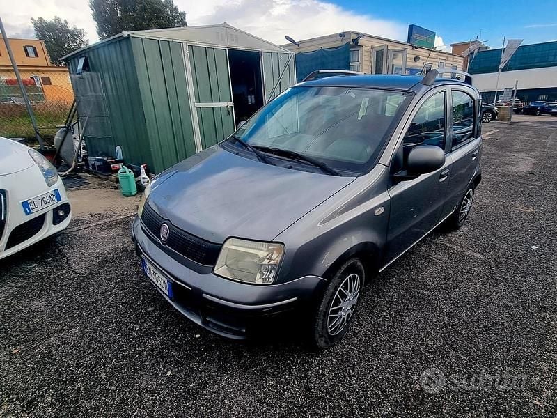 Usata Fiat Panda Dynamic 69 CV (50 kW) 2012 Grigio Utilitaria