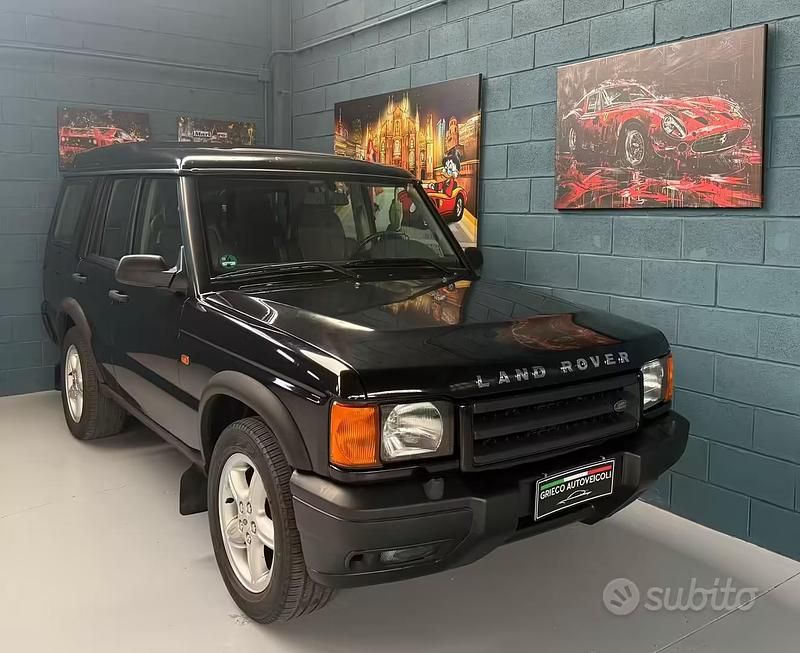 Usata Land Rover Discovery 2 Vogue 185 CV (136 kW) 2001 Nero SUV