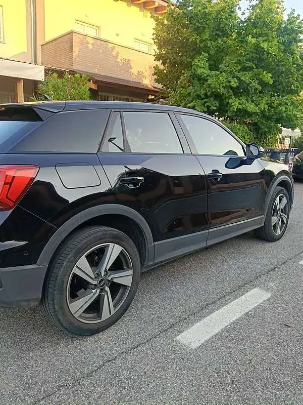 Usata Audi Q2 Business 116 CV (85 kW) 2022 Nero SUV