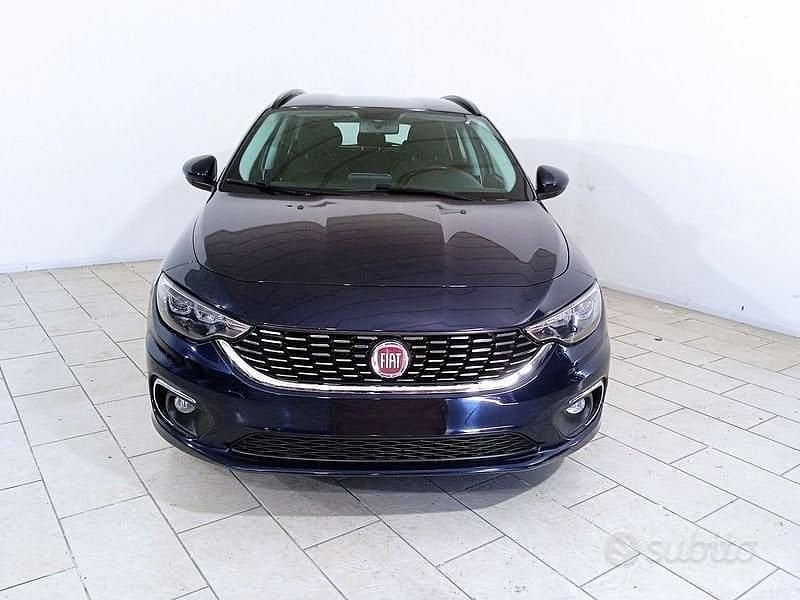 Usata Fiat Tipo Lounge 120 CV (88 kW) 2016 Blu Station wagon