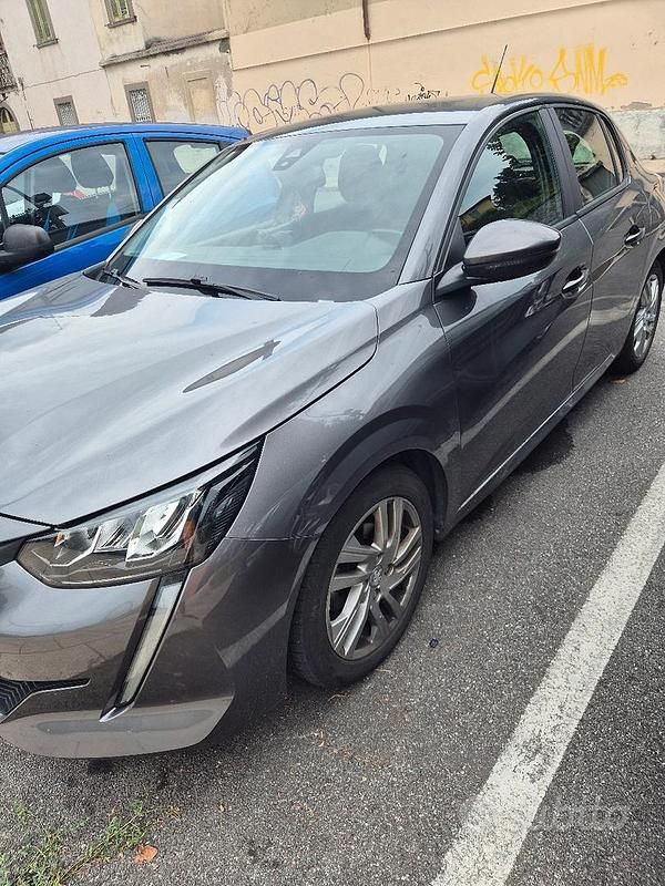 Usata Peugeot 208 82 CV (60 kW) 2020 Grigio Utilitaria