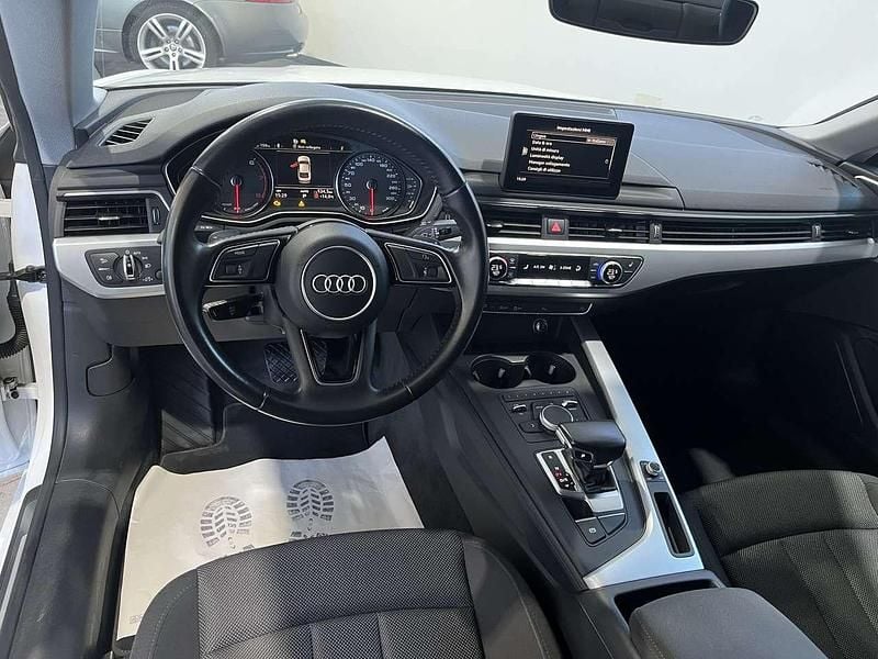 Usata Audi A5 Design 190 CV (139 kW) 2017 Bianco Coupé