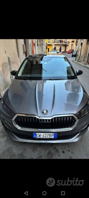Marrone Usata 2025 Skoda Fabia Due volumi | 18.000 € (Buon prezzo) - Immagine 1/4