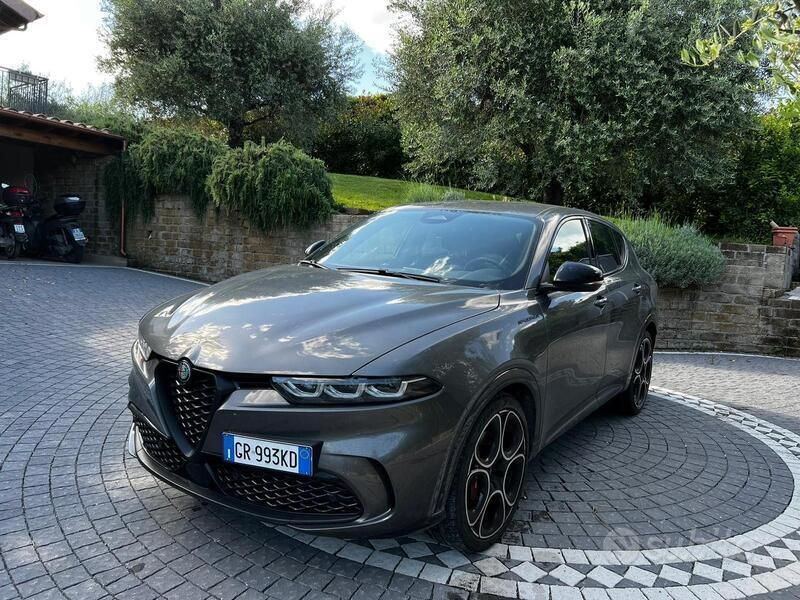 Usata Alfa Romeo Tonale 160 CV (117 kW) 2023 Grigio SUV