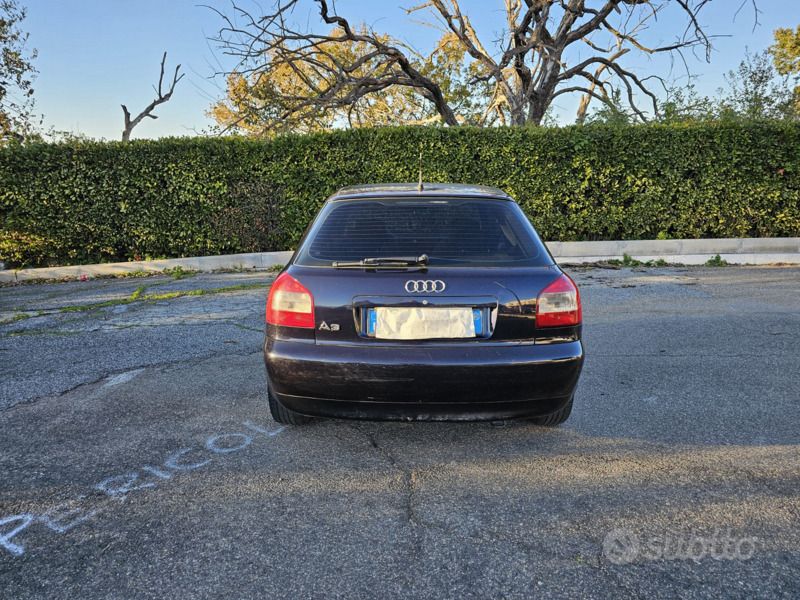 Usata Audi A3 110 CV (80 kW) 2001 Blu Utilitaria