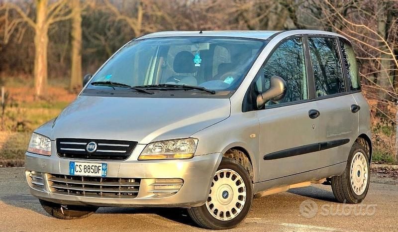Grigio Usata 2005 Fiat Multipla Monovolume | 1999 € (Buon prezzo) - Immagine 1/4